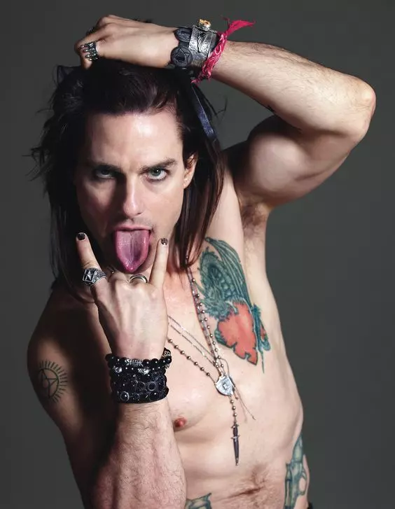 sticking out tongue tom cruise